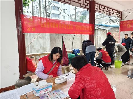 傳承雷鋒精神冶建青年在行動